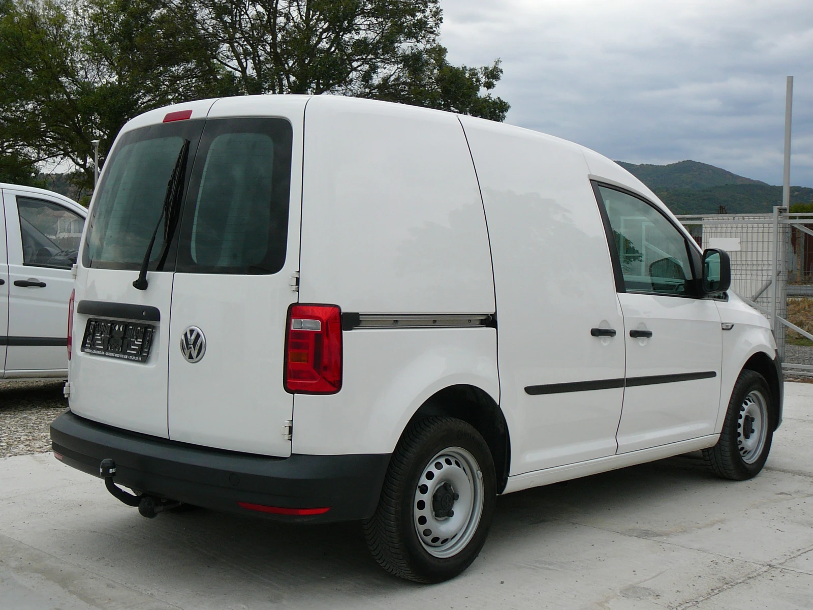 VW Caddy 2.0 tdi 102кс - изображение 6