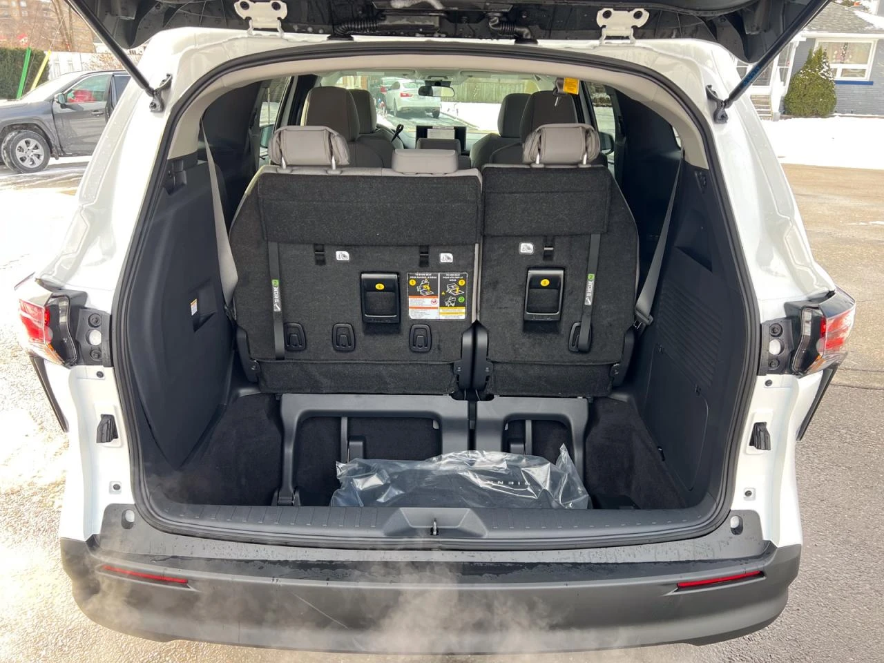 Toyota Sienna 2.5 Hybrid / LE / 8 Seats | Mobile.bg   11