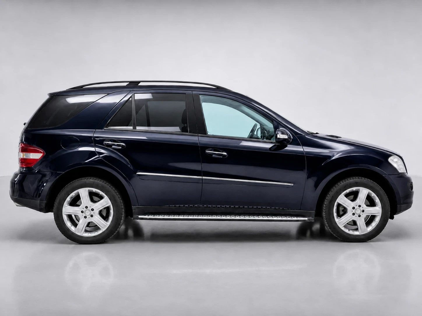 Mercedes-Benz 320 ПРОВЕРКА В СЕРВИЗ ПО ВАШ ИЗБОР, снимка 4 - Автомобили и джипове - 54424794