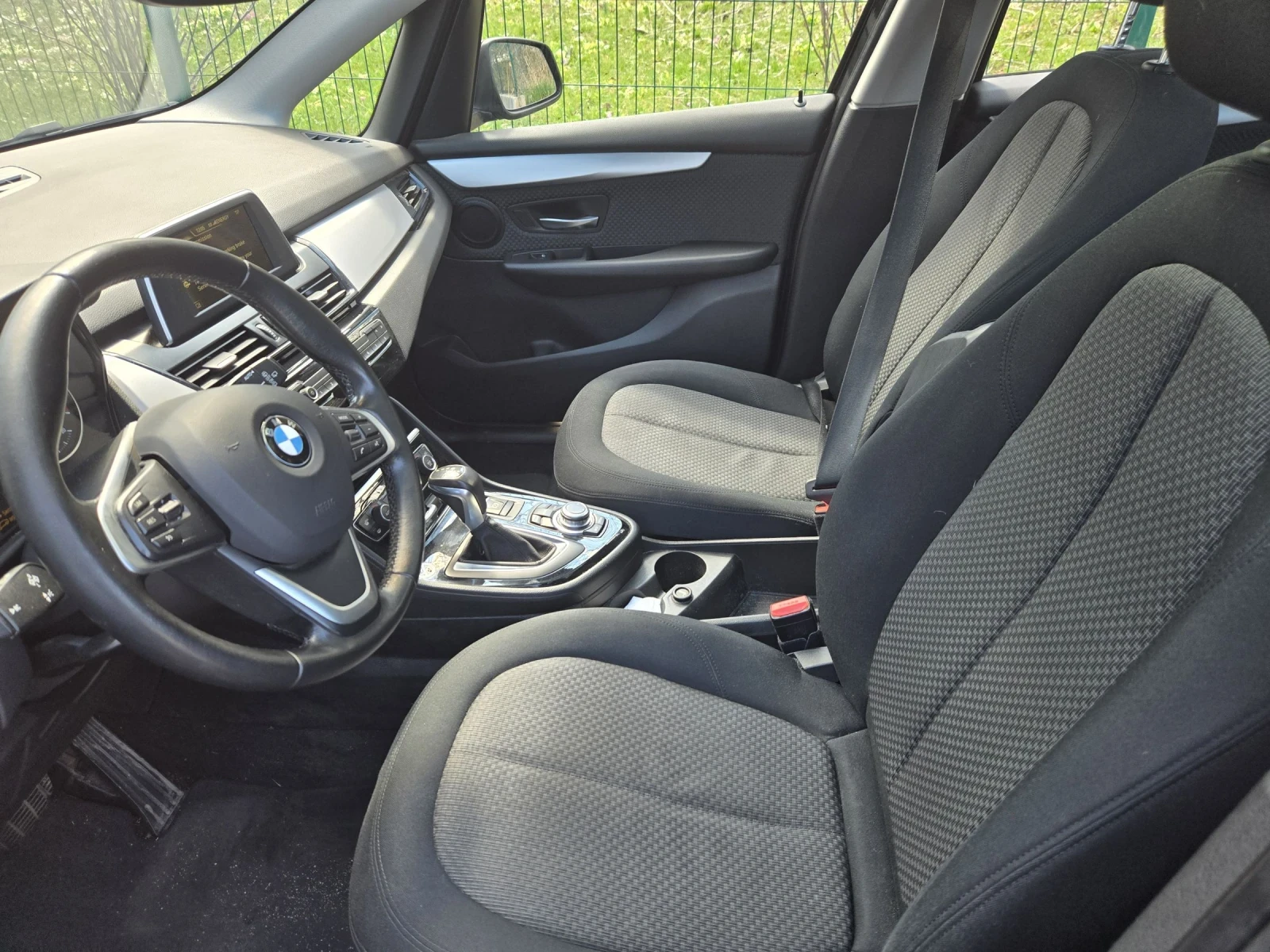 BMW 2 Active Tourer, снимка 8 - Автомобили и джипове - 54455515