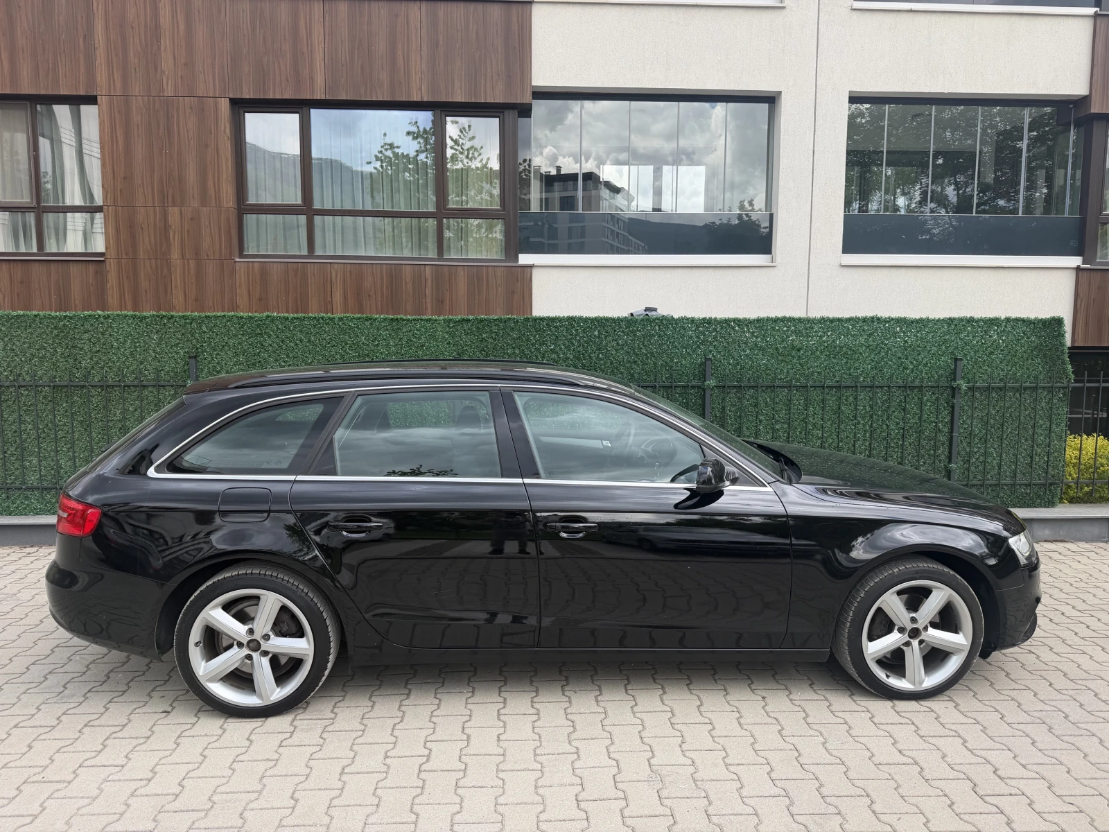 Audi A4 AVANT 2.0 TDI Multitronic, снимка 6 - Автомобили и джипове - 54588080