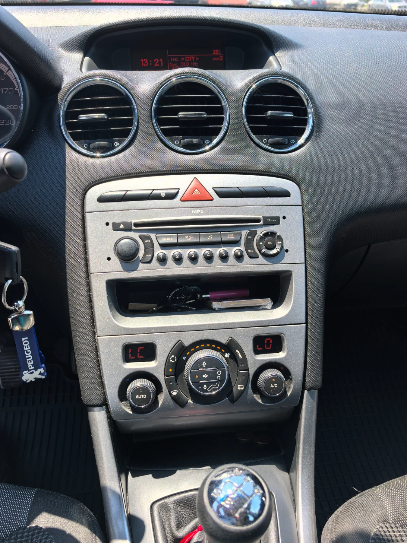 Peugeot 308, снимка 11 - Автомобили и джипове - 55342971