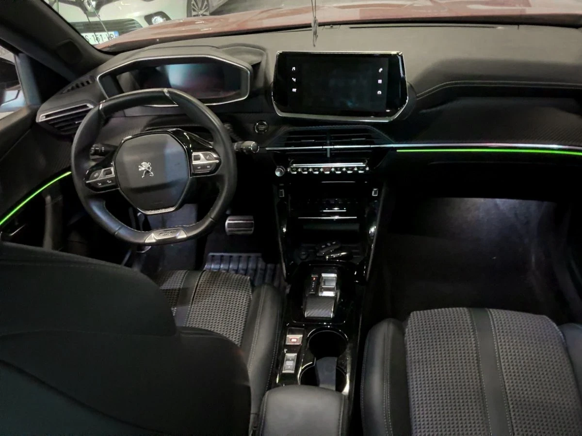 Peugeot 2008 GT Line 100KW - ТЕРМОПОМПА, снимка 5 - Автомобили и джипове - 55637635