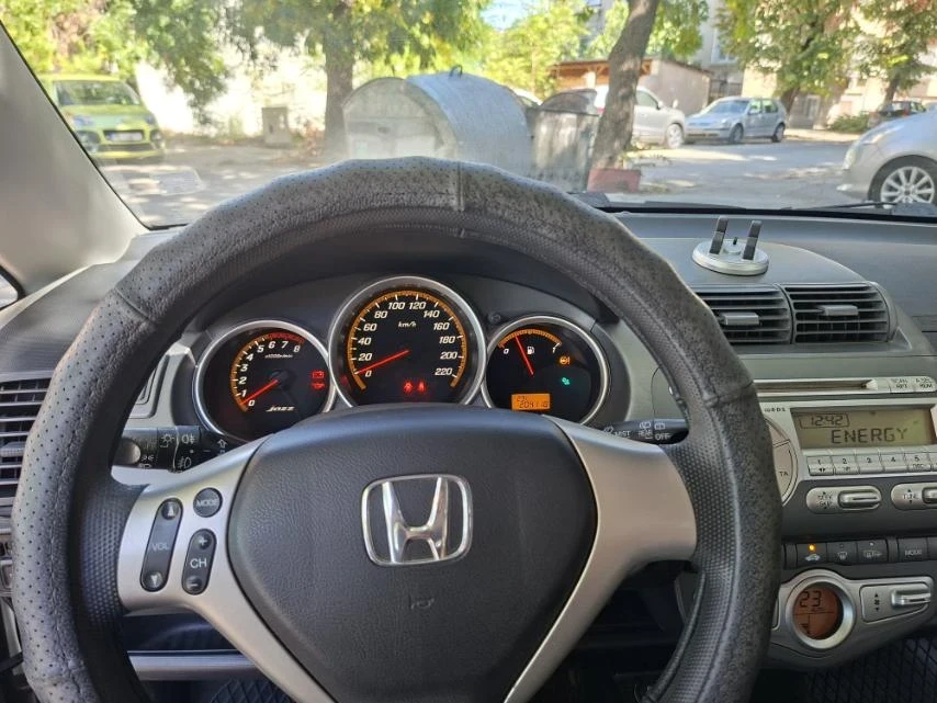 Honda Jazz 1.4 iDSI, снимка 9 - Автомобили и джипове - 55979804