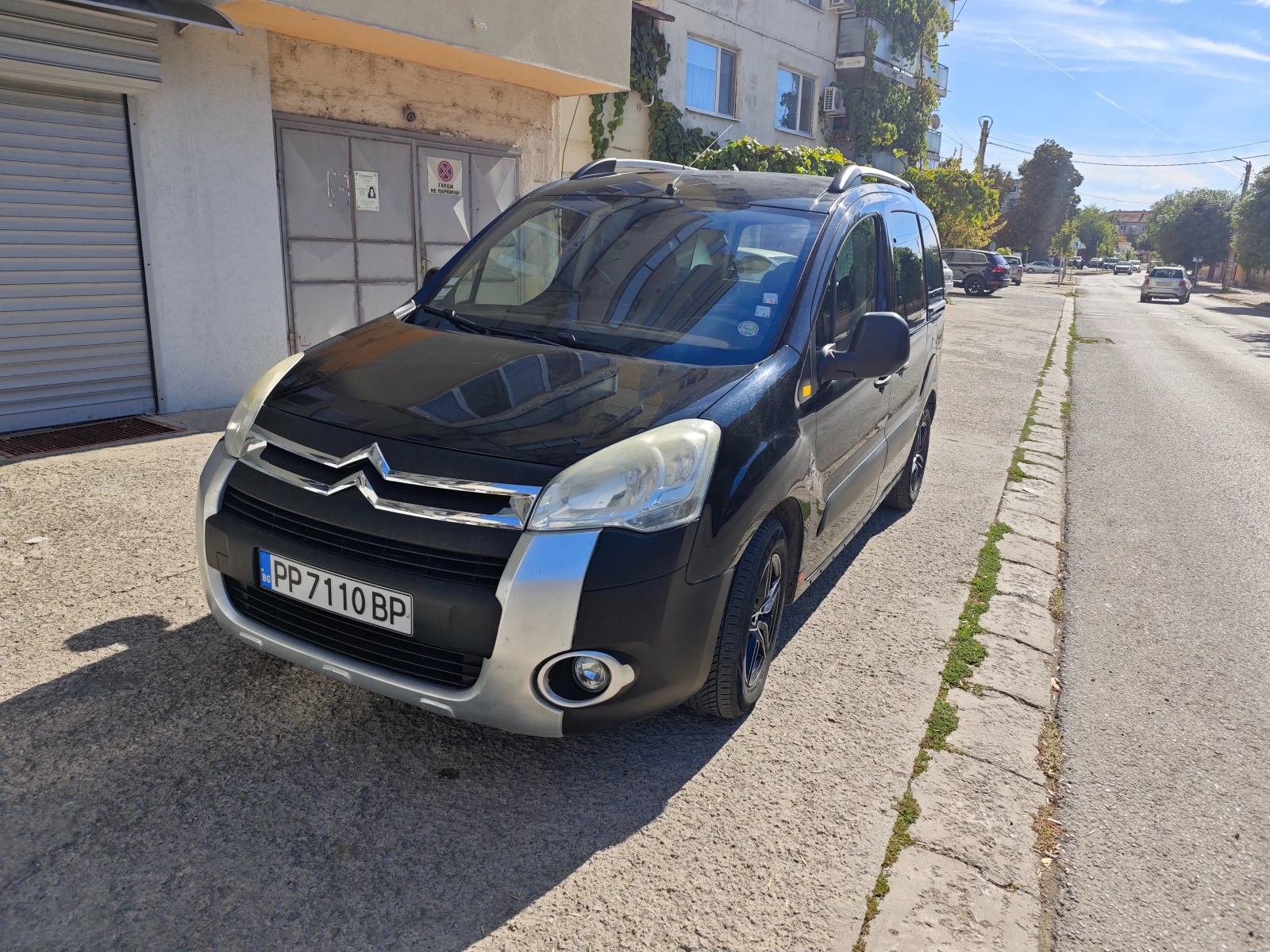 Citroen Berlingo 1.6HDI, снимка 2 - Автомобили и джипове - 56207690