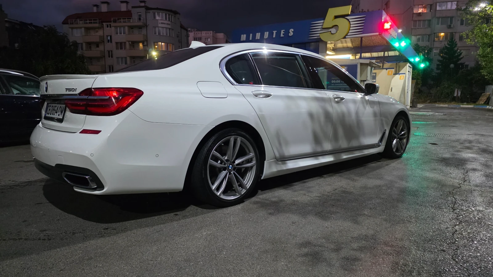 BMW 740, снимка 5 - Автомобили и джипове - 56217542