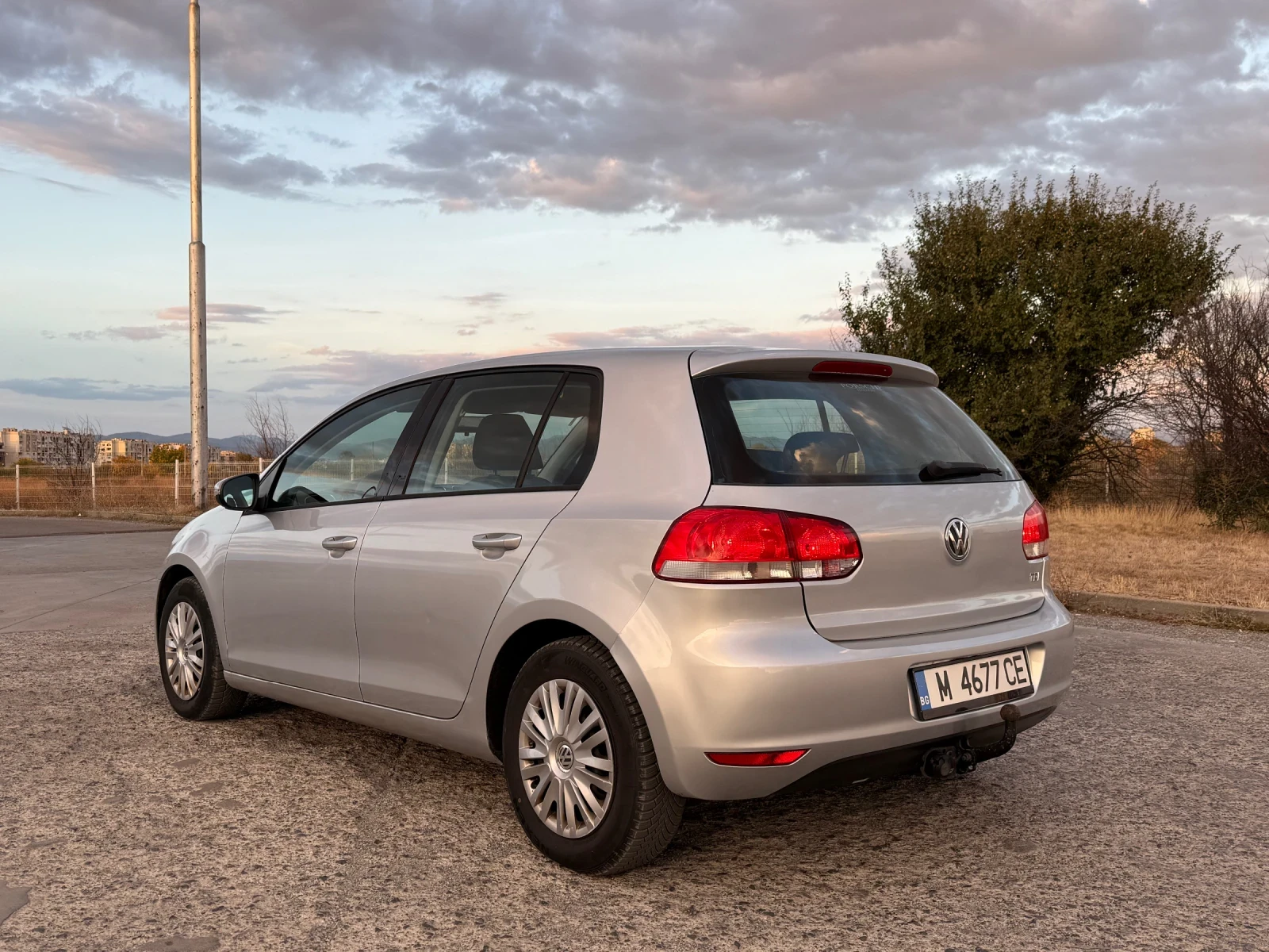 VW Golf 1.6 90кс. CAYB, снимка 2 - Автомобили и джипове - 56535867