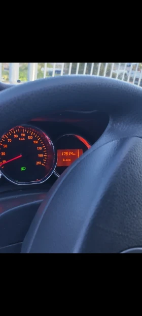 Dacia Duster, снимка 6