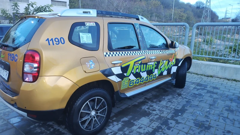 Dacia Duster, снимка 3 - Автомобили и джипове - 52556001