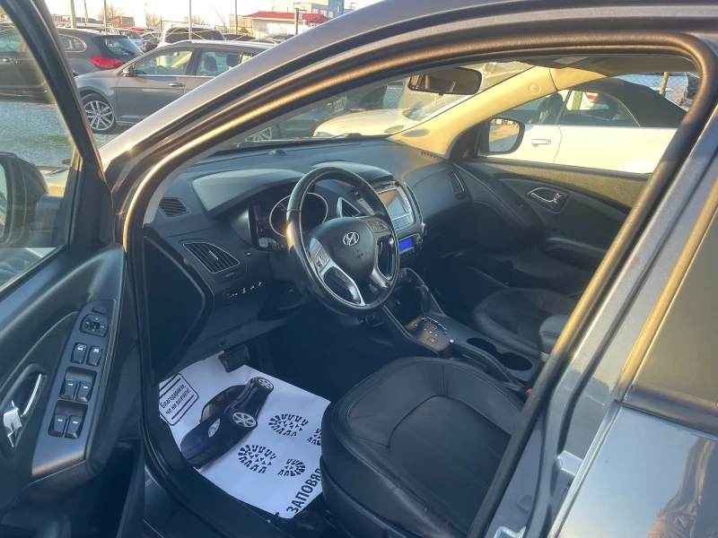 Hyundai IX35 Автоматик, снимка 8 - Автомобили и джипове - 52851749