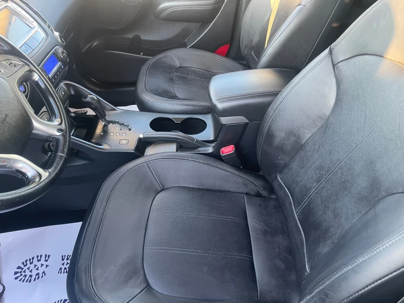 Hyundai IX35 Автоматик, снимка 11 - Автомобили и джипове - 52851749
