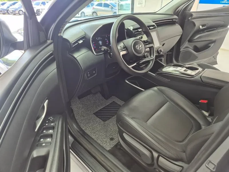 Hyundai Tucson Diesel 2.0 4Wd Modern, снимка 8 - Автомобили и джипове - 56304826
