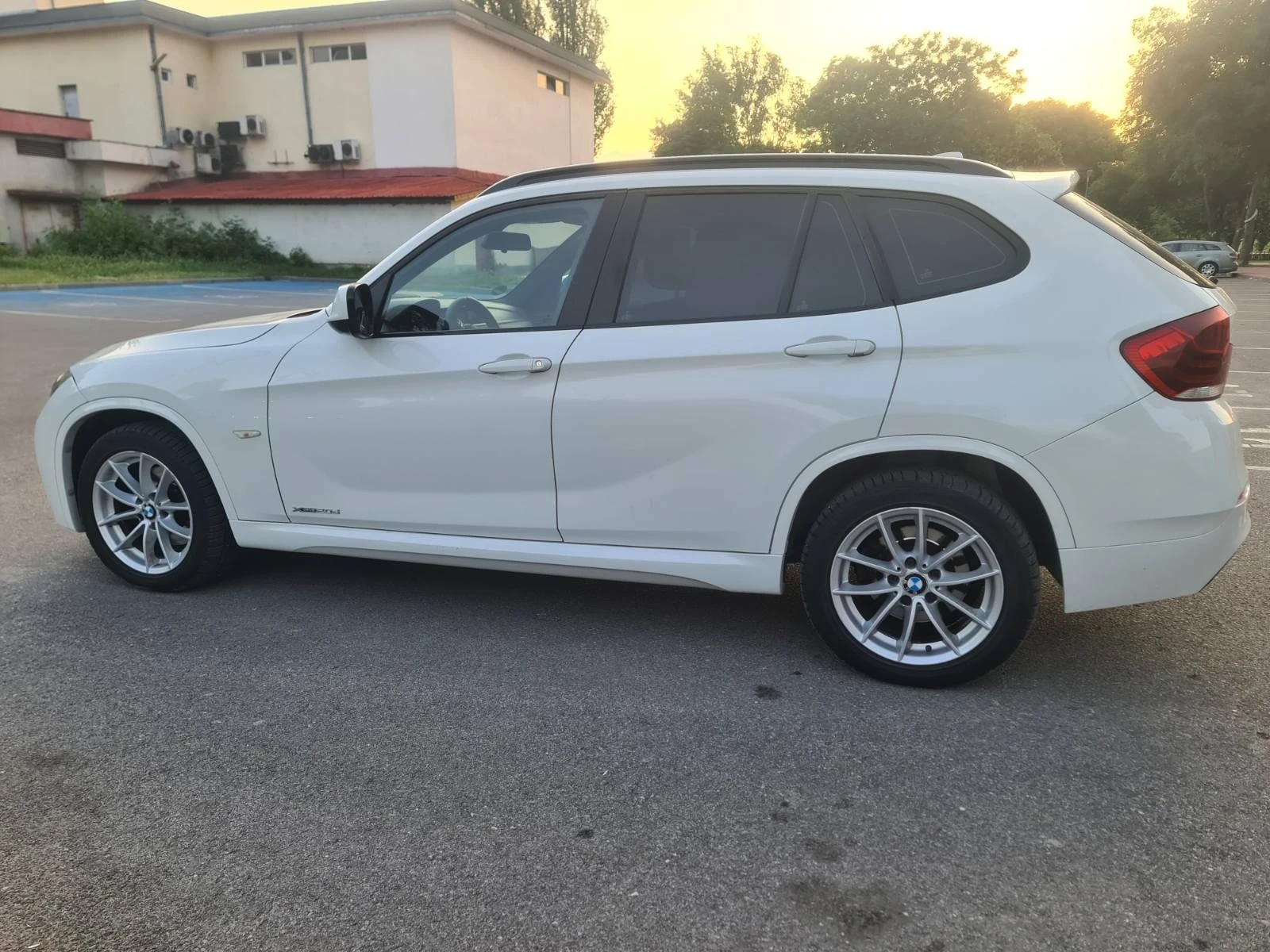 BMW X1 2.0 d x драйв, М пакет - изображение 3