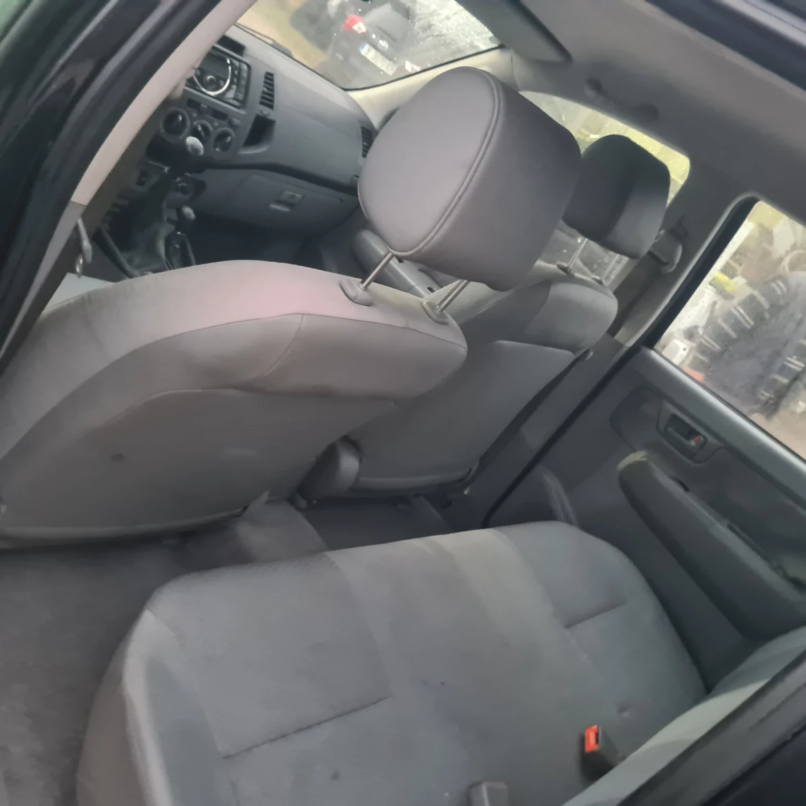 Toyota Hilux 2.5 d4d - изображение 8