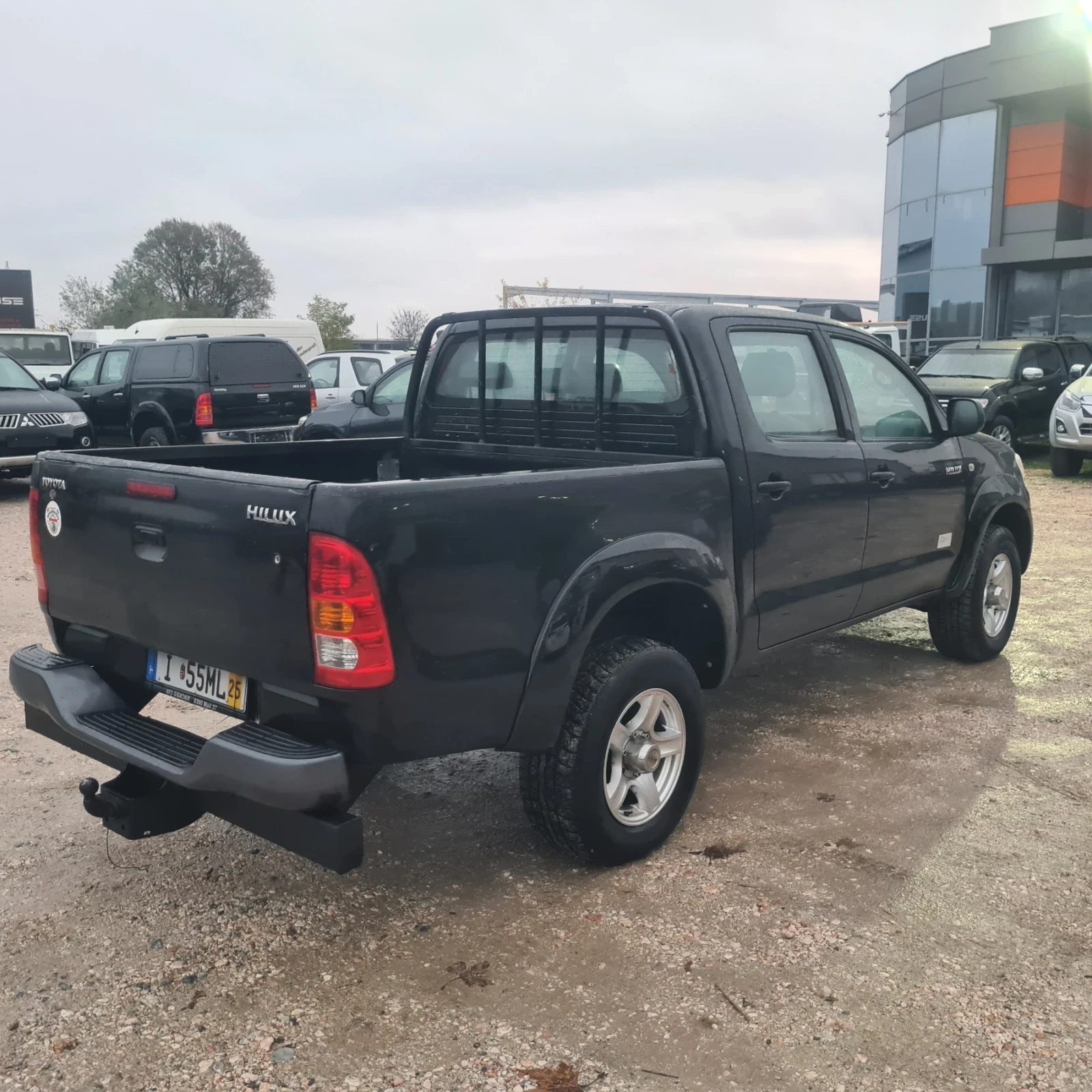 Toyota Hilux 2.5 d4d - изображение 4