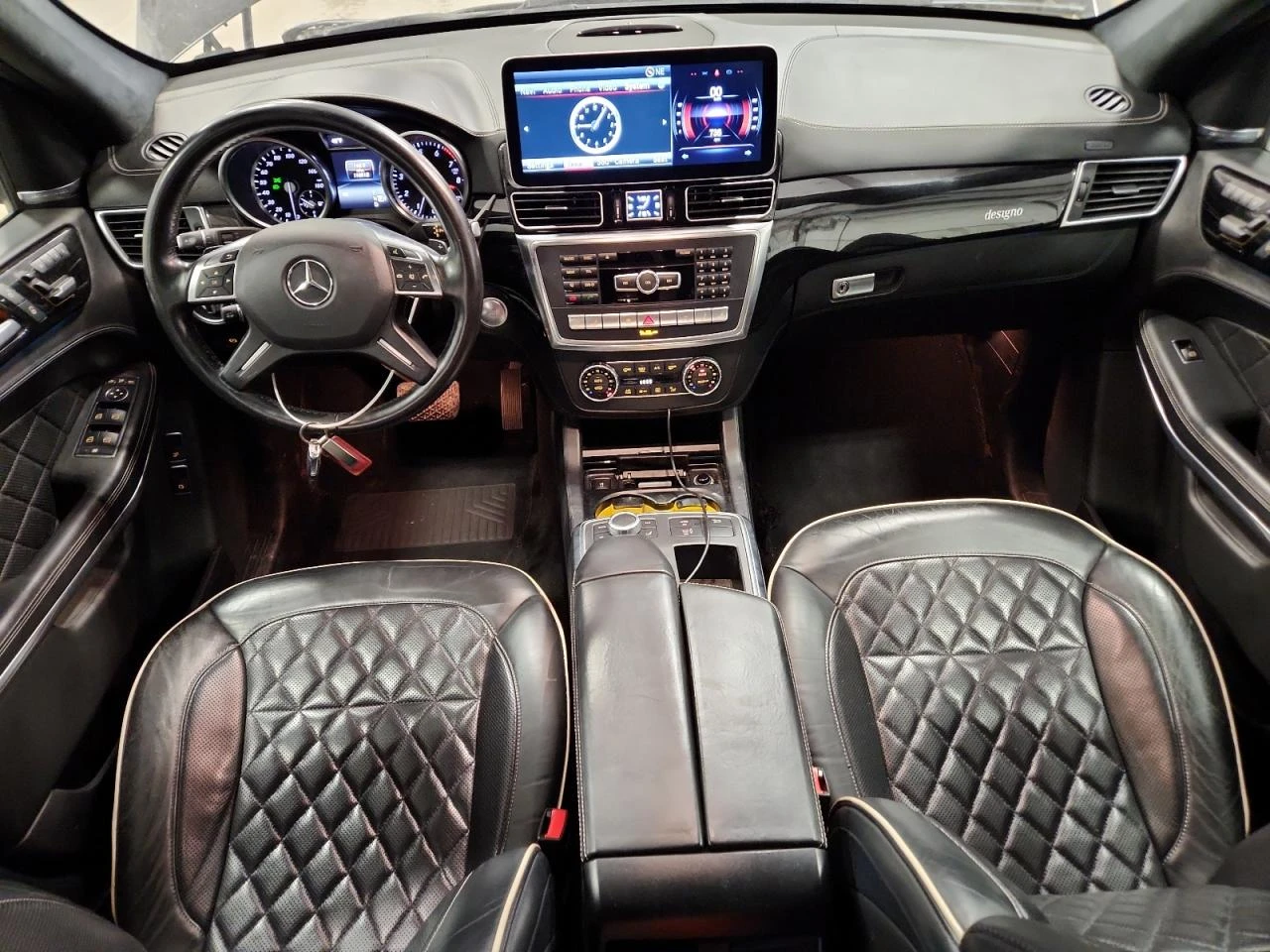 Mercedes-Benz GL 550 AMG* PACK* DESIGNO* HARMON* KARDON* ОБДУХВАНЕ* КАМ - изображение 7