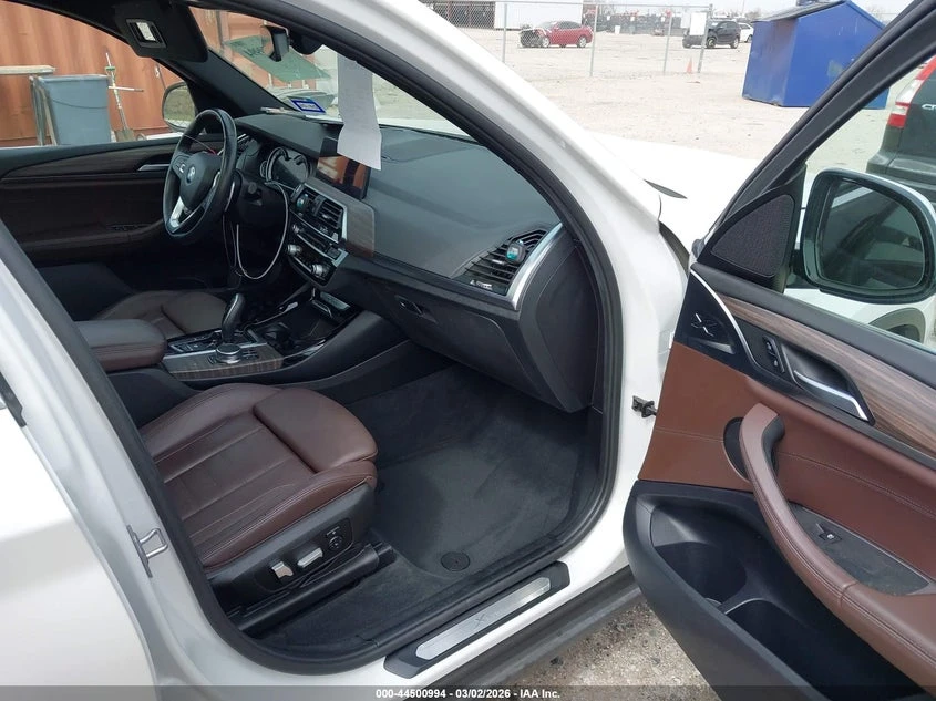 BMW X3 2.0l xDrive30I, снимка 4 - Автомобили и джипове - 54144889