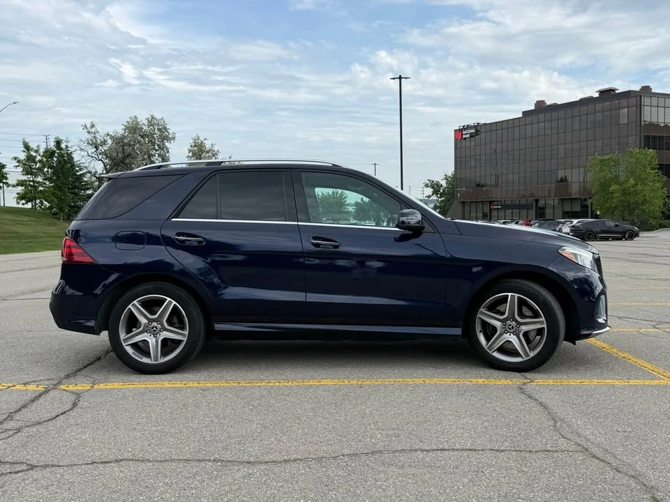 Mercedes-Benz GLE 400 * 4MATIC AWD   Sport Package* АВТОКРЕДИТ*    , снимка 3 - Автомобили и джипове - 54903083