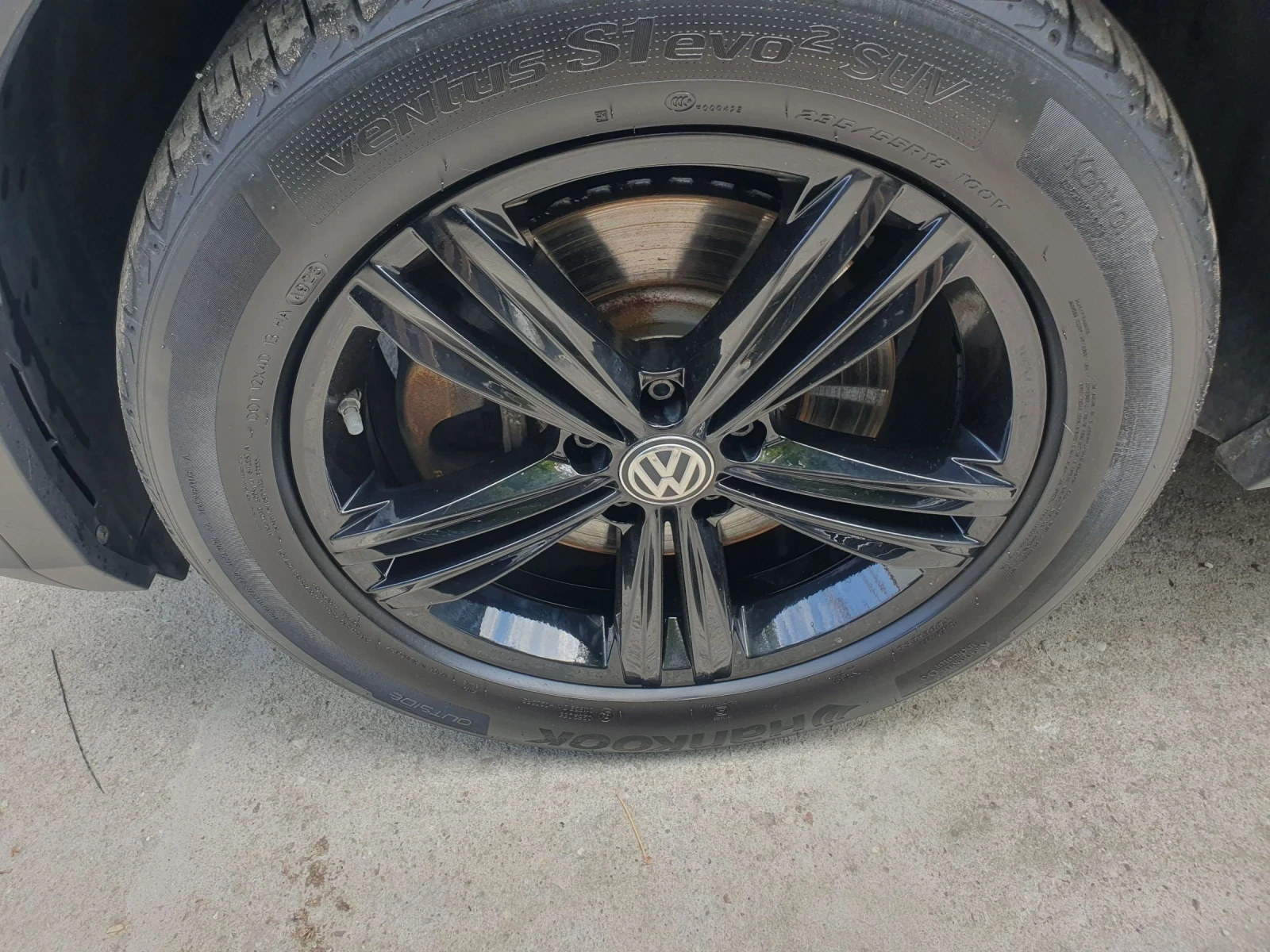VW Tiguan 2.0 TDI 4x4 AUT NAVI PODGREV OFROUD 2020g, снимка 16 - Автомобили и джипове - 55137975