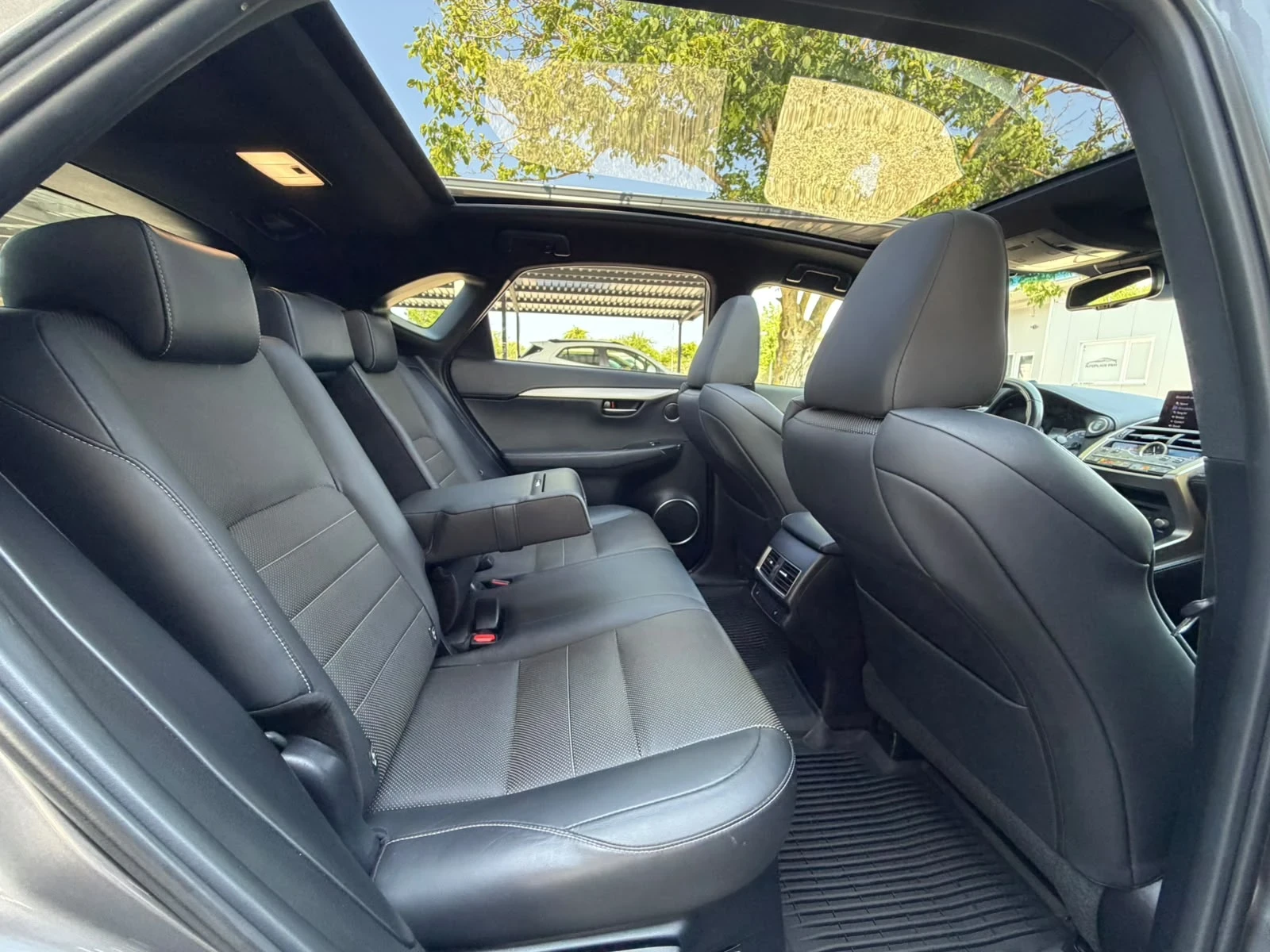 Lexus NX 300 /Facelift/F Sport/360Camera/ML Sound , снимка 15 - Автомобили и джипове - 55430538
