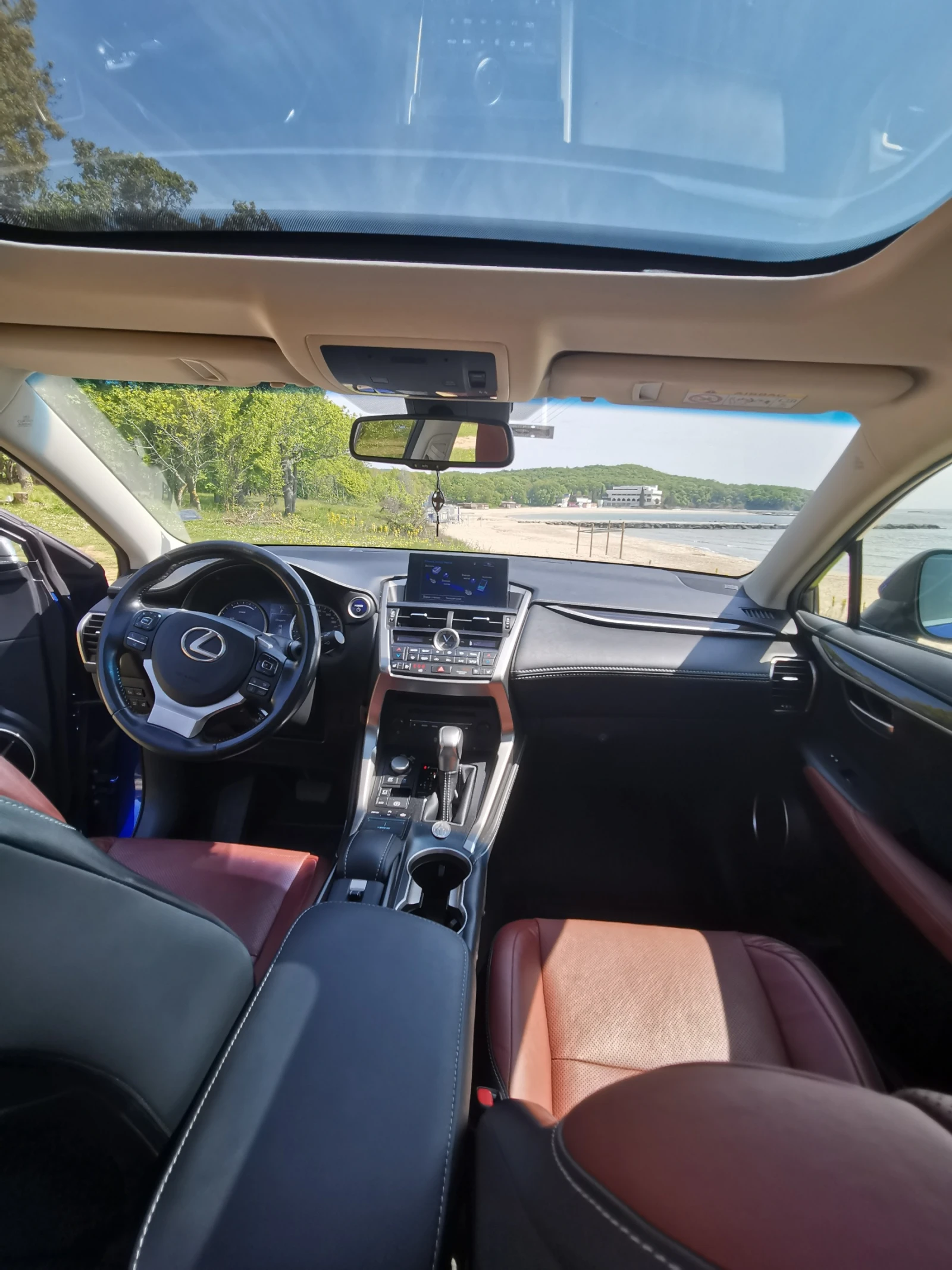 Lexus NX 300h Luxory/Hibrid/LPG, снимка 15 - Автомобили и джипове - 55911336