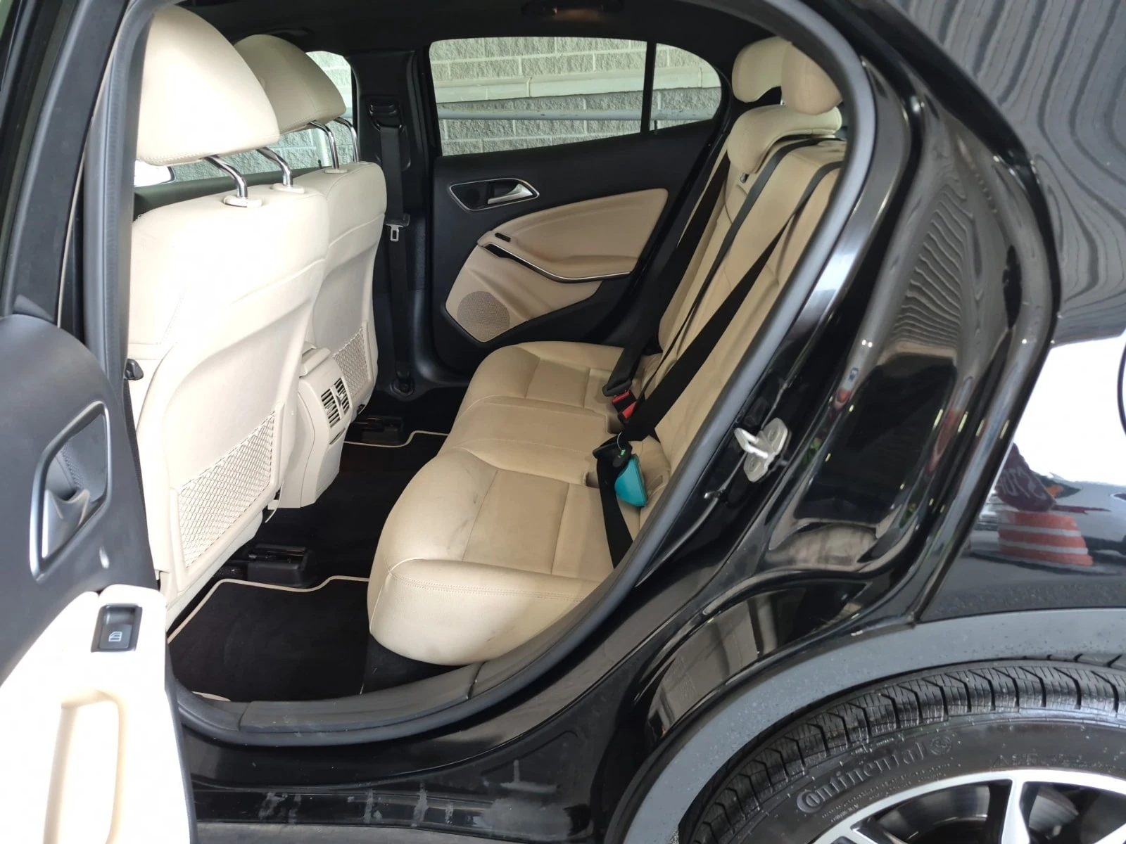 Mercedes-Benz GLA 250  CARFAX / ПАНОРАМА / АВТОКРЕДИТ, снимка 11 - Автомобили и джипове - 56023230