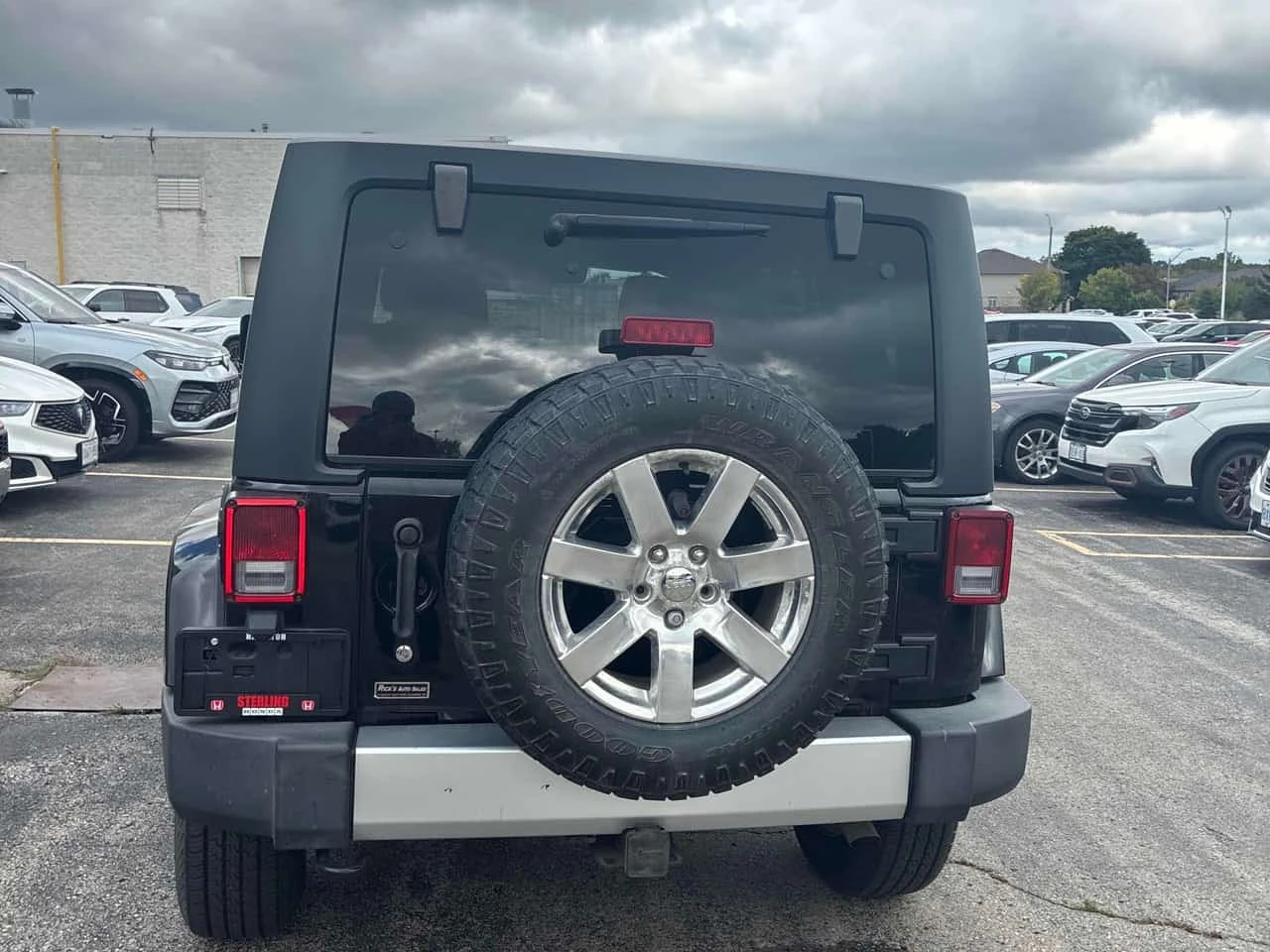 Jeep Wrangler * Sahara * АВТОКРЕДИТ БЕЗ ПЪРВОНАЧАЛНА ВНОСКА* , снимка 4 - Автомобили и джипове - 56193025