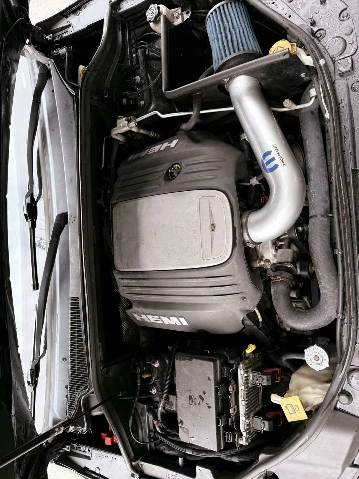 Jeep Grand cherokee Hemi 5, 7 Summit, снимка 8 - Автомобили и джипове - 56239026