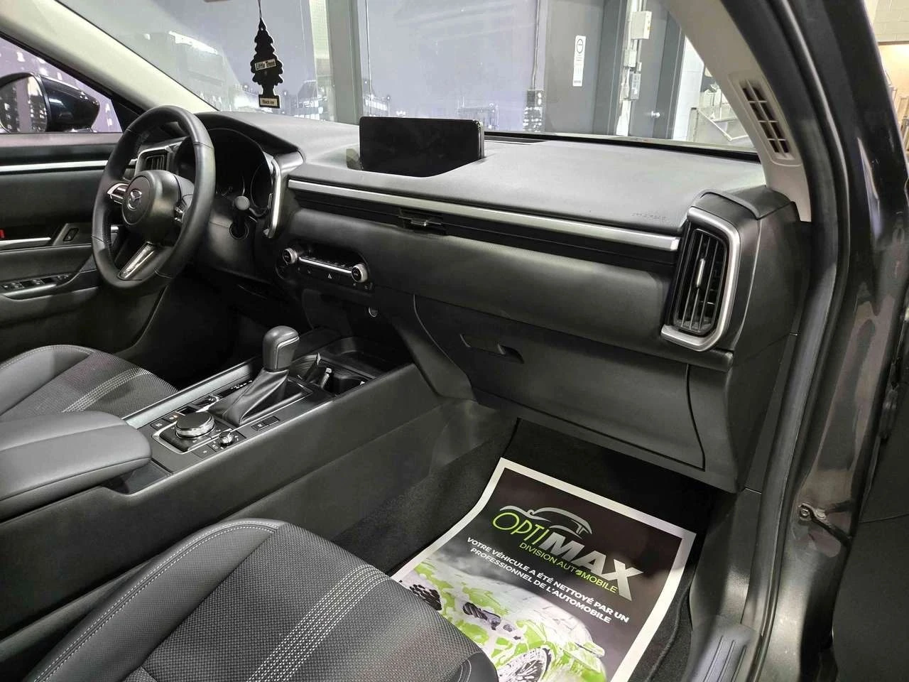 Mazda CX-50, снимка 12 - Автомобили и джипове - 56685366