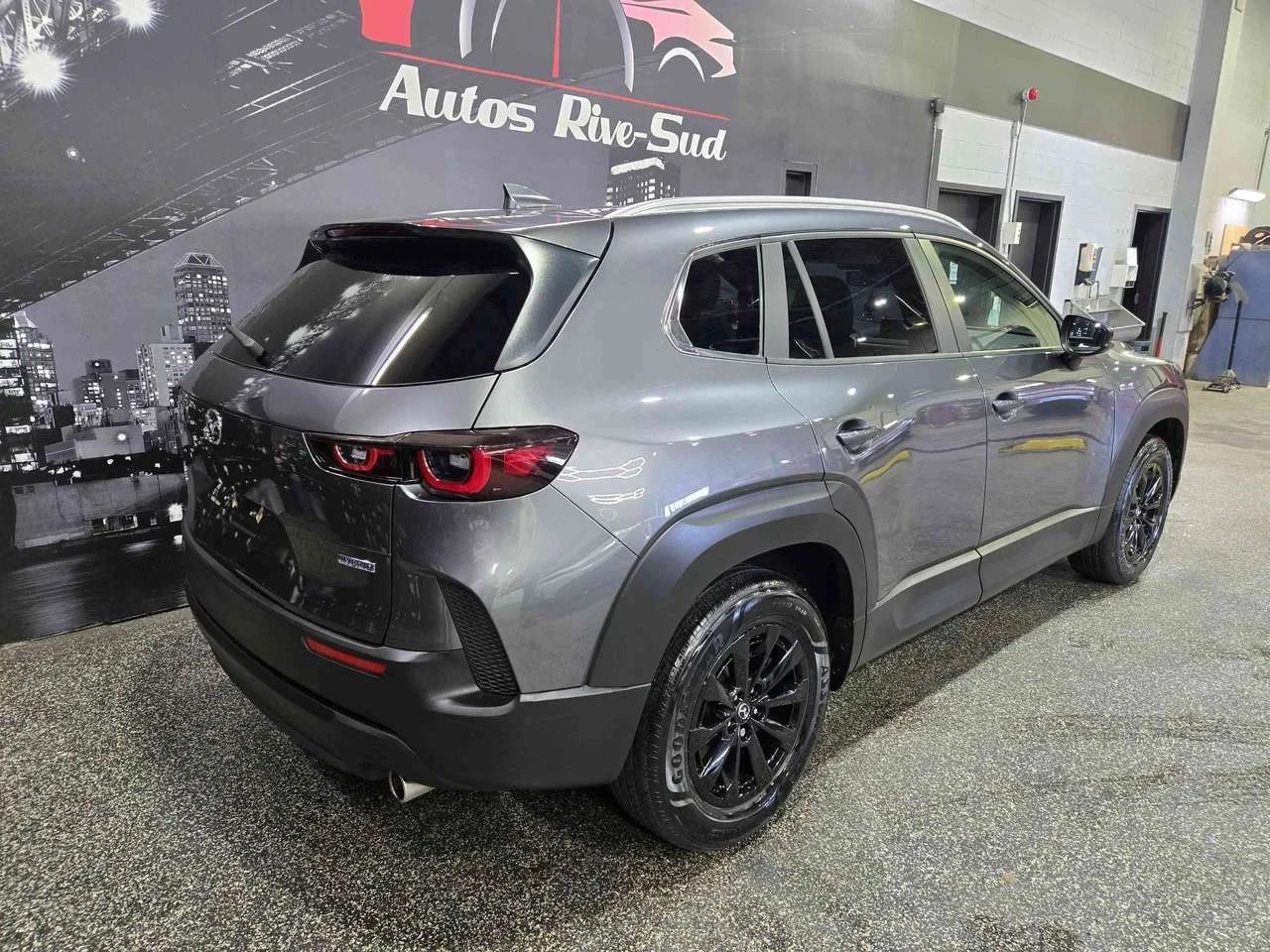 Mazda CX-50, снимка 5 - Автомобили и джипове - 56685366