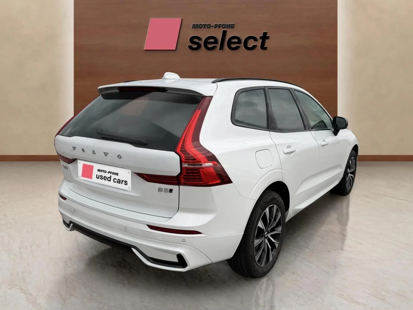 Volvo XC60 2.0 B5, снимка 5 - Автомобили и джипове - 56742703