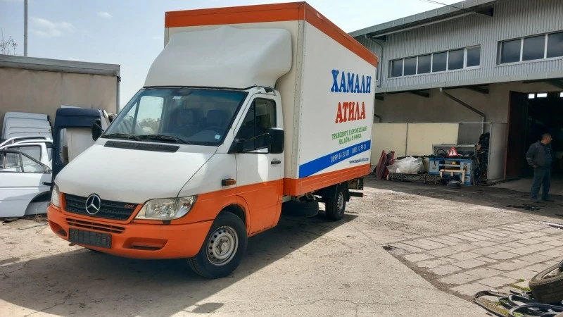 Mercedes-Benz Sprinter 313 cdi на части , снимка 1 - Бусове и автобуси - 31996349