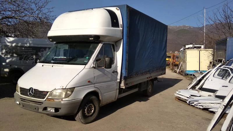 Mercedes-Benz Sprinter 313 cdi на части , снимка 8 - Бусове и автобуси - 31996349