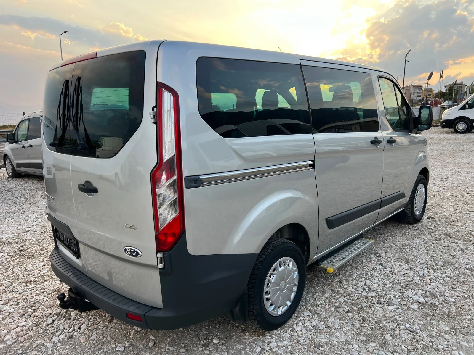 Ford Transit Custom EURO 5 -9 МЕСТА., снимка 7 - Бусове и автобуси - 55953781