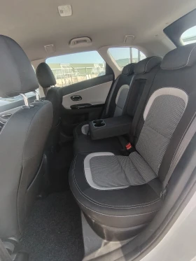Kia Ceed 1.6 GDI 159000 км, снимка 14