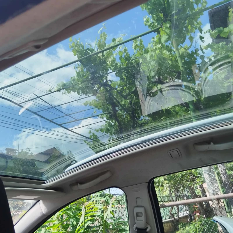 Peugeot 207 2 бр.1.4 и 1.6 бензин на части, снимка 8 - Автомобили и джипове - 52371549