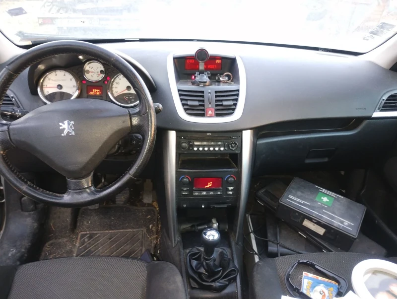 Peugeot 207 2 бр.1.4 и 1.6 бензин на части, снимка 6 - Автомобили и джипове - 52371549