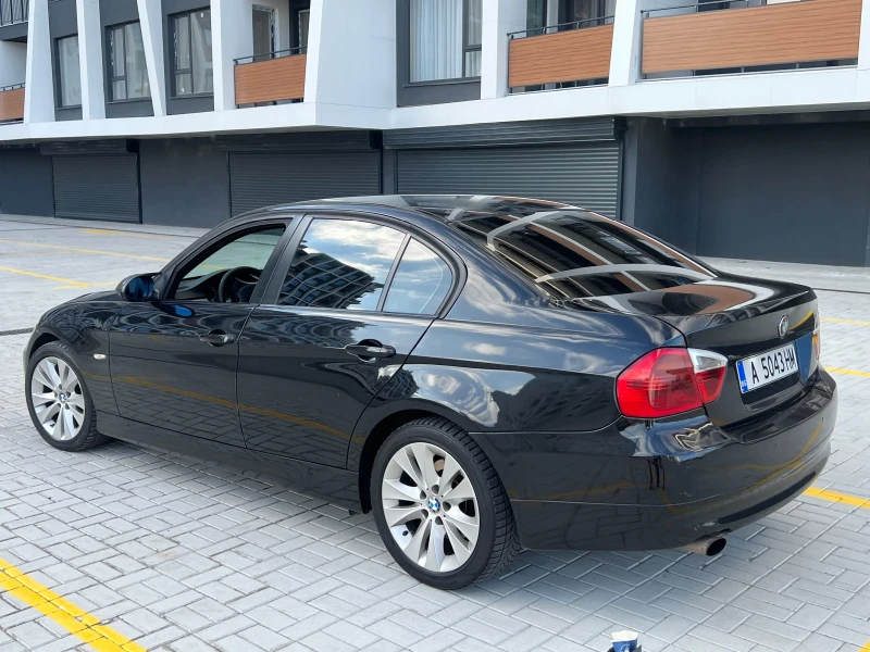 BMW 320 D 2007г Автоматик, снимка 1 - Автомобили и джипове - 48683338