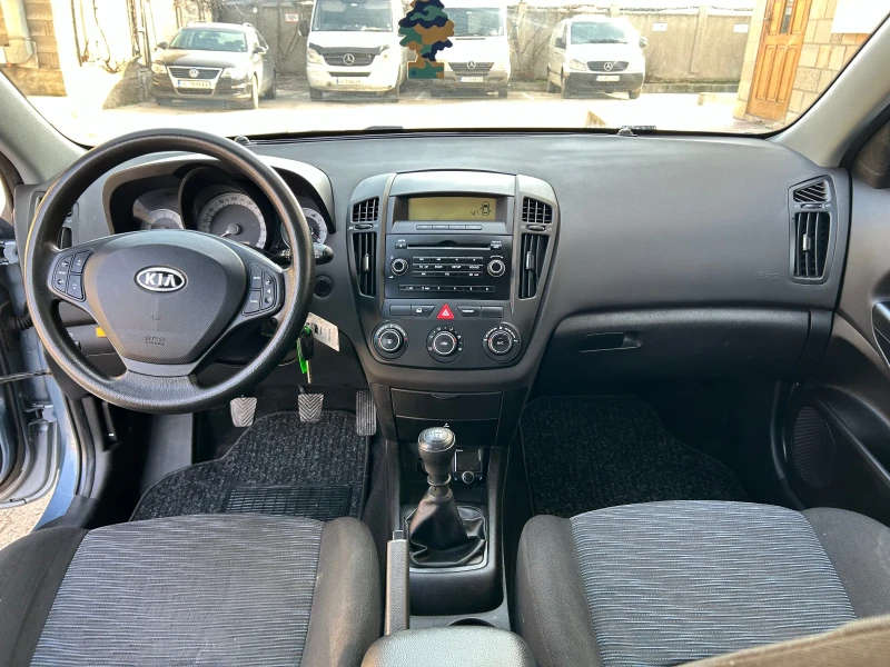 Kia Ceed 1.4i EXCLUSIVE, снимка 11 - Автомобили и джипове - 48788605