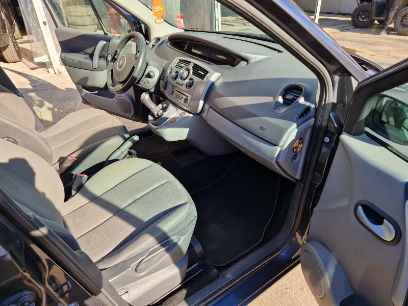 Renault Scenic 1.6Бензин, фабрична газ, Фейс, Евро 4, снимка 8 - Автомобили и джипове - 48853589