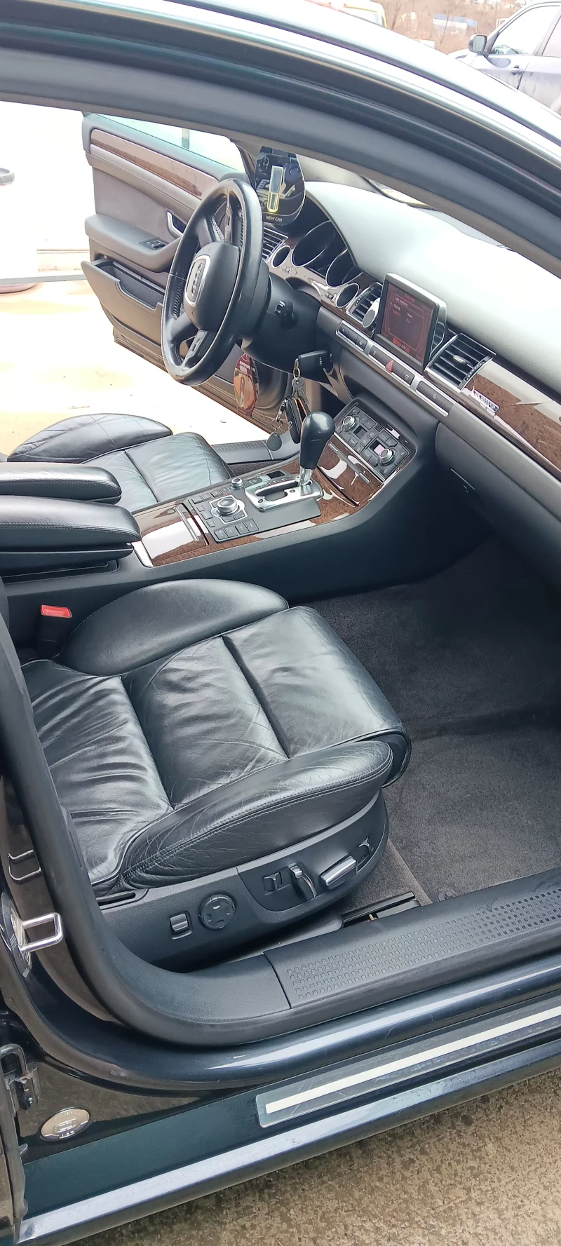 Audi A8, снимка 15 - Автомобили и джипове - 49176248