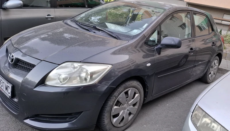 Toyota Auris, снимка 2 - Автомобили и джипове - 51320047