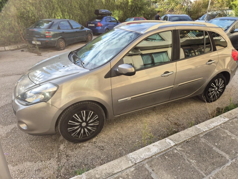 Renault Clio, снимка 4 - Автомобили и джипове - 52682814