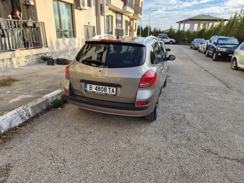 Renault Clio, снимка 5 - Автомобили и джипове - 52682814