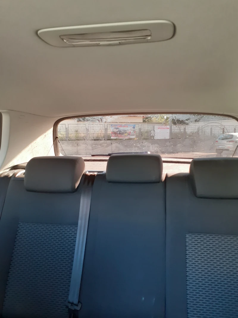 VW Golf, снимка 7 - Автомобили и джипове - 52309257