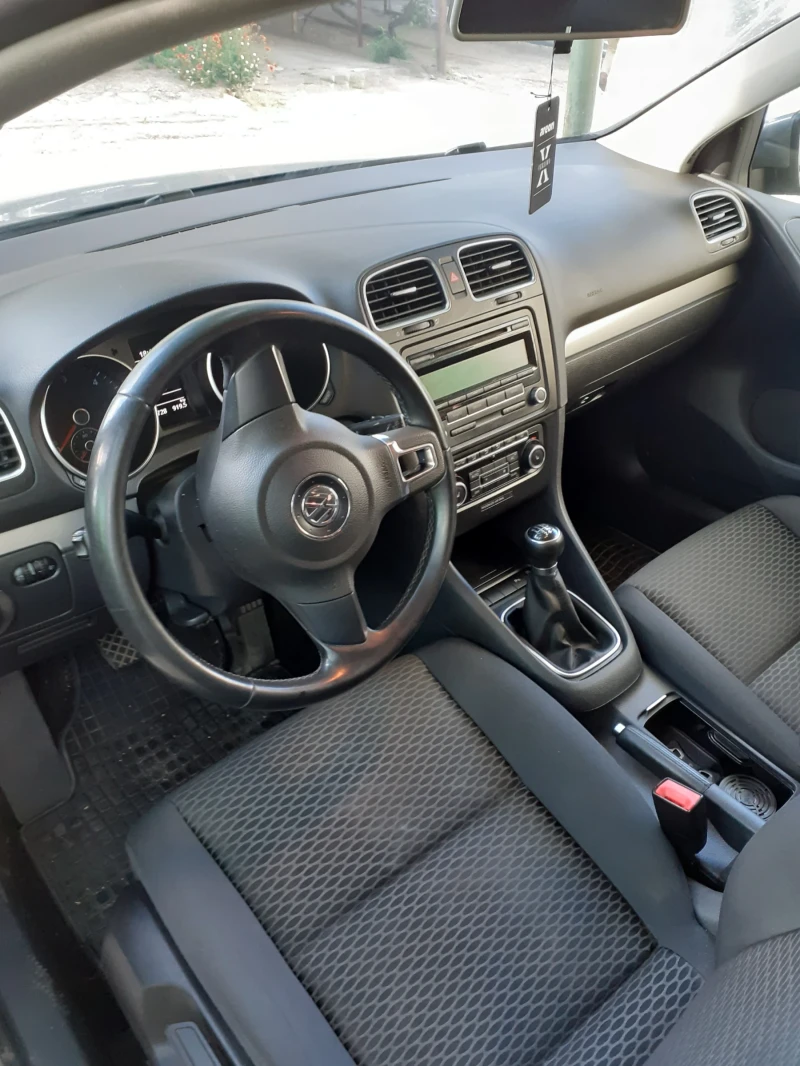VW Golf, снимка 8 - Автомобили и джипове - 52309257