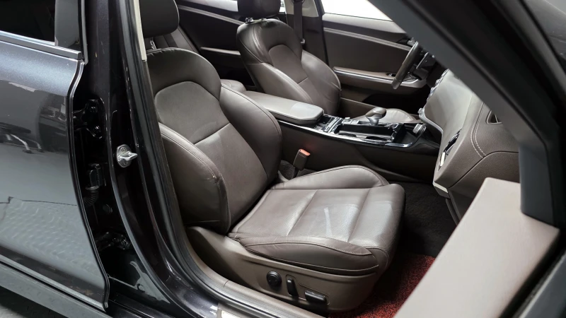 Kia Stinger 2.0T AWD PLATINUM autogeorge.com, снимка 8 - Автомобили и джипове - 52948247