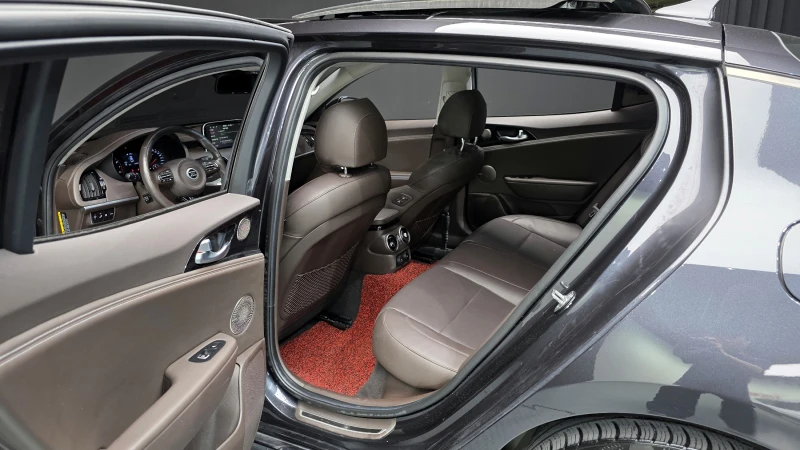 Kia Stinger 2.0T AWD PLATINUM autogeorge.com, снимка 7 - Автомобили и джипове - 52948247