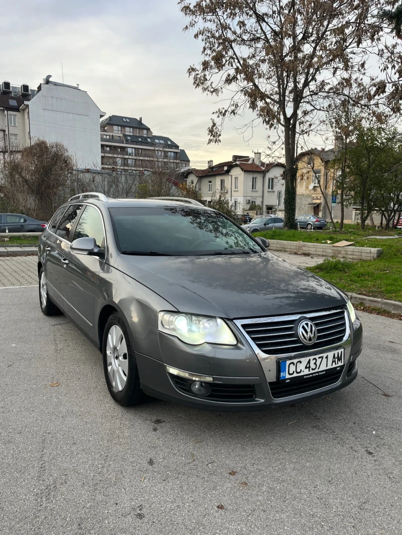 VW Passat 2.0 TDI DSG УНИКАТ!, снимка 2 - Автомобили и джипове - 52637442
