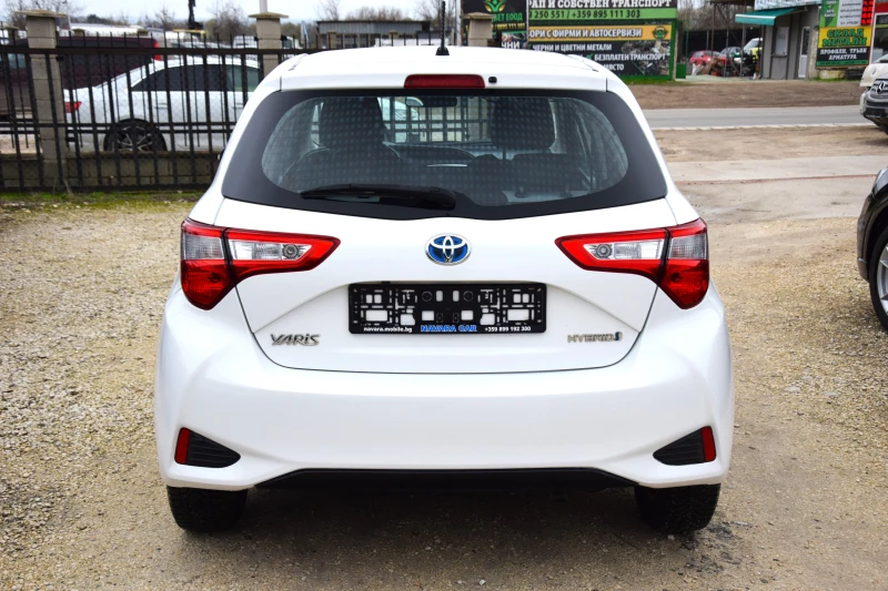 Toyota Yaris 1.5 HYBRID TEAM D, снимка 6 - Автомобили и джипове - 52706860